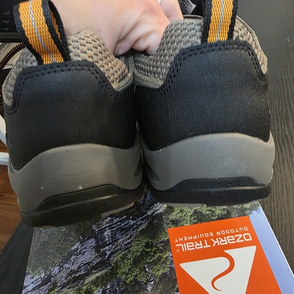 Ozark Trail Men's Hiking Shoes - Picture 5 of 7
